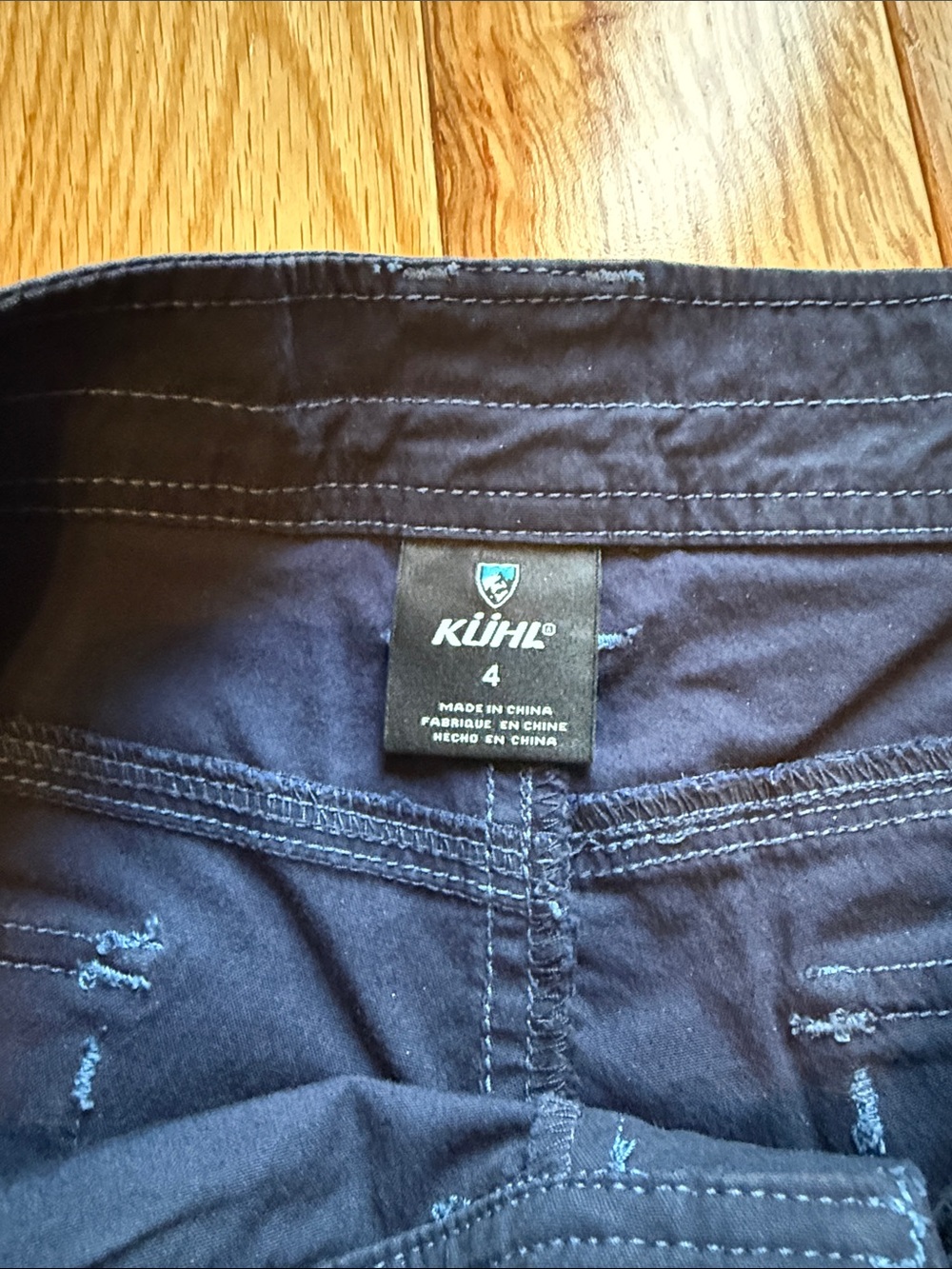 Kuhl - Women’s Cargo Shorts - Navy Blue - Size 4 - Picture 2 of 3